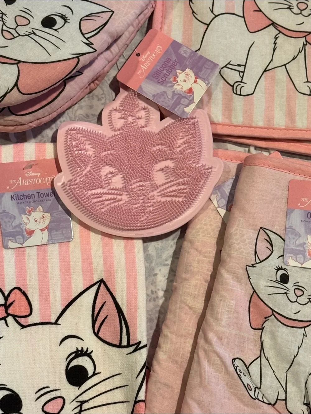 Disney The Aristocats Marie -Oven Mitts, Mini Mitts, Potholders,Towels, Scrubber